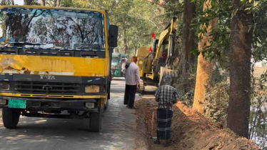 রাঙ্গুনিয়ায় মরিয়মনগর গাবতল সড়কের সরু অংশ বর্ধিত হচ্ছে