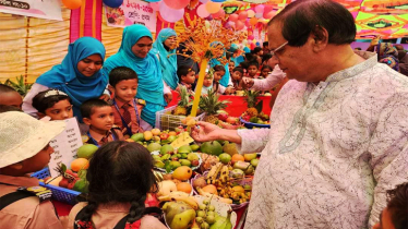 লালমনিরহাটে শিবরাম আদর্শ পাবলিক স্কুলে ফল উৎসব পালিত