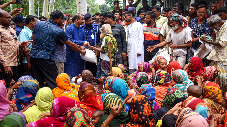 বন্যার্তদের পাশে দাঁড়ানোর জন্য সর্বাত্মক চেষ্টা করছি : রিপন