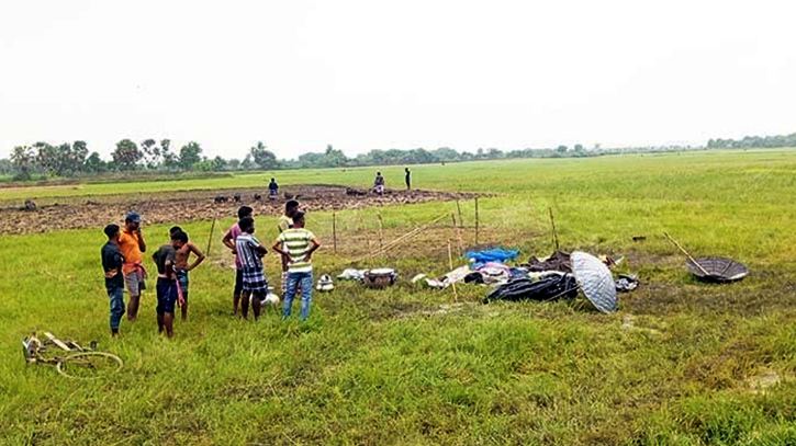 নড়াইলে বজ্রপাতে ৩ জনের মৃত্যু, আহত ১