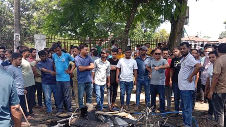 গাইবান্ধায় কোটা বিরোধী আন্দোলনে ত্রিমুখী সংঘর্ষে আহত শতাধিক 