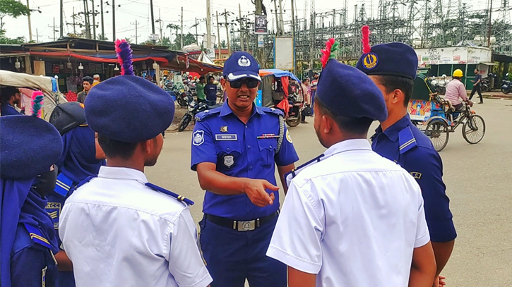 পটুয়াখালীতে পুনরায় পুলিশের কার্যক্রম শুরু