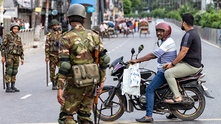 শনিবারও ৯ ঘণ্টা কারফিউ শিথিল