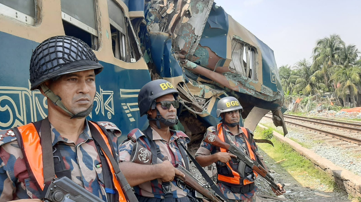 Gazipur train derailment: 2 BGB platoons deployed to help rescue work