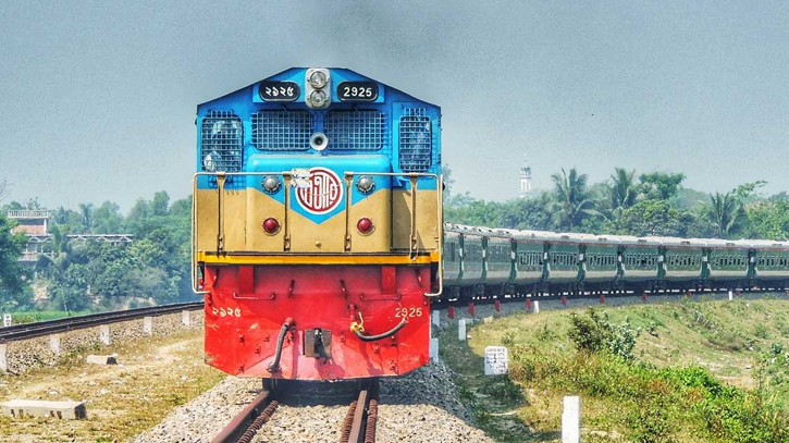 Train service resumes on Dhaka-Mymensingh route after over 8 hours