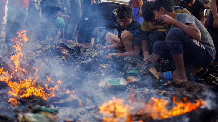 Israeli attack on Rafah tent camp kills 45