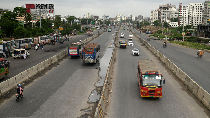 Offices, banks reopen for four hours; Dhaka roads see increased traffic