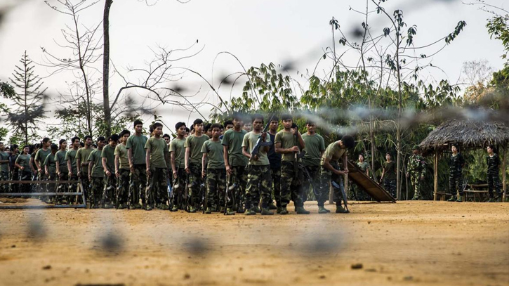 Military forcibly  recruiting  Rohingya in Rakhine State : HRW