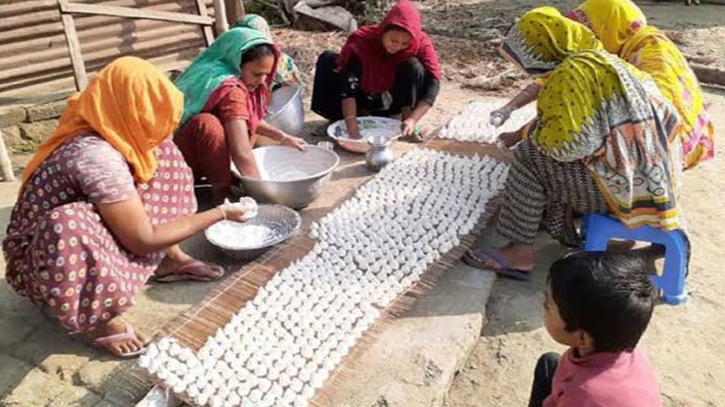 Women Busy Making Pumpkin Dumplings in Paikgacha