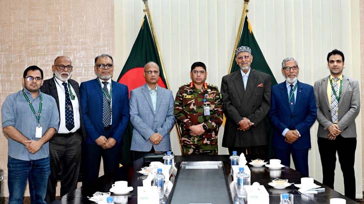 Commission seeks army’s cooperation, as they meet General Waker-uz-Zaman