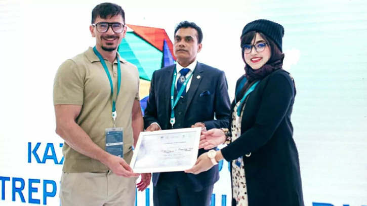 Bangladeshi youth Shougat wins Best Startup Award