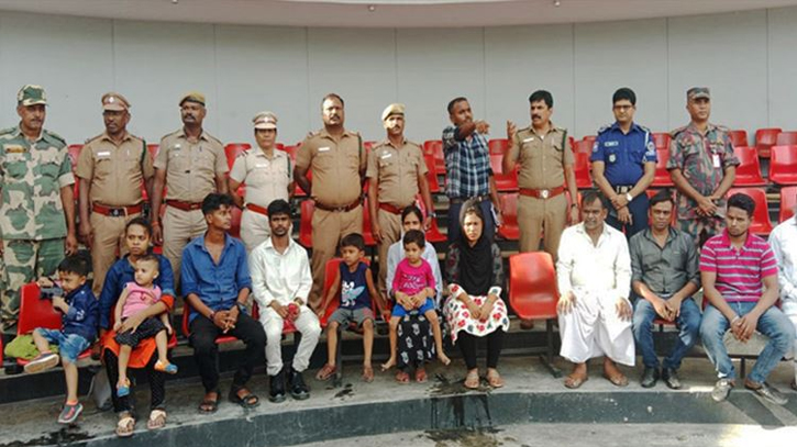 13 Bangladeshis return after serving jail in India