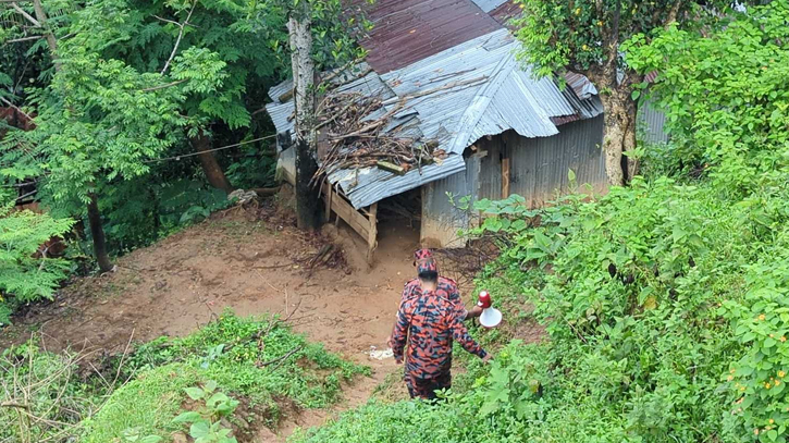 Mother, 2 children die in Cox’s Bazar landslide