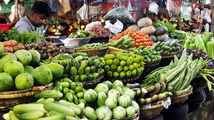 Prices of egg, chicken and fish up while vegetables stable 