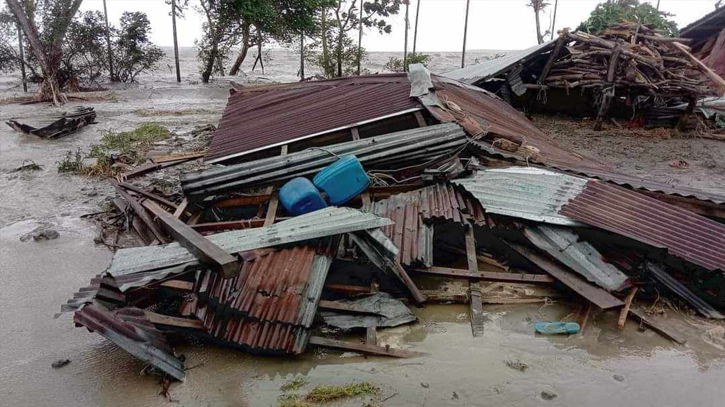 Remal weakens into depression, lies over Manikganj