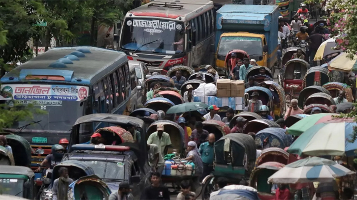 Dhaka streets overrun by unfit vehicles posing challenges to traffic management