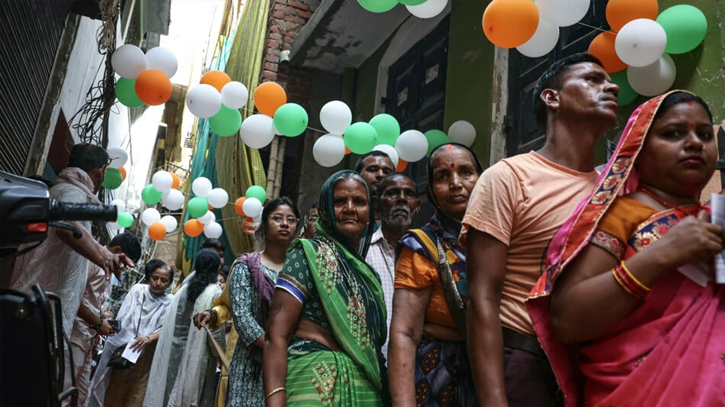 Millions suffer through heatwave on last day of India election