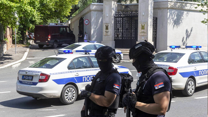 Attacker get shot nearby Israeli embassy in Serbia