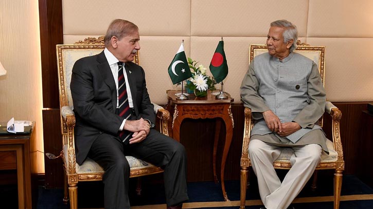 Dr Yunus urges Pakistan to resolve 1971 issues for improved ties