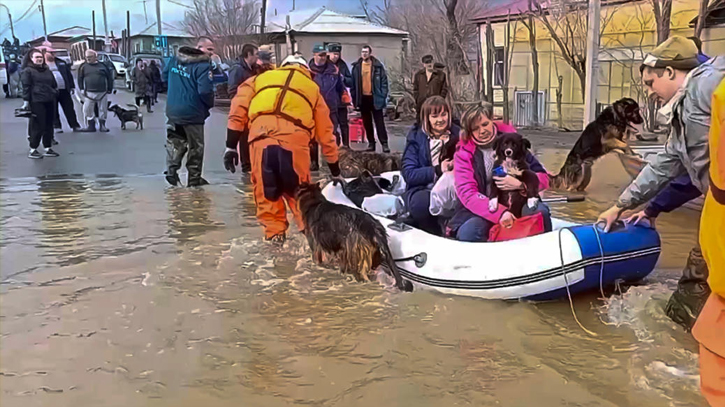 Over 4,000 people evacuated in Russia’s Orenburg due to flooding