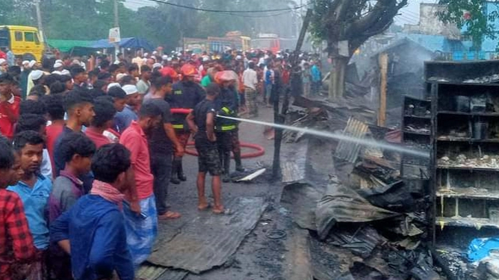 Fire guts 15 shops in B’baria