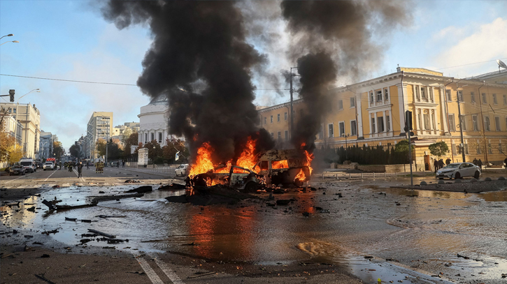 At least nine hurt in Ukraine strike on Russian border