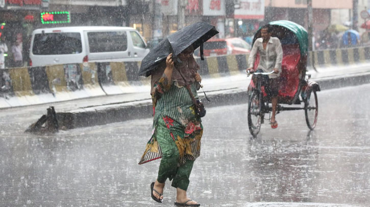 Heavy rainfall likely in 3 divisions in 72 hrs