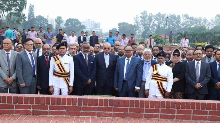 Chief Justice pays tribute to National Memorial