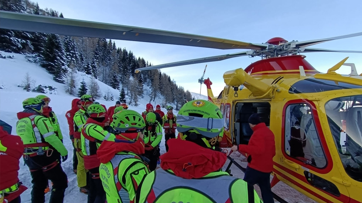 3 mountain rescuers killed during training in Italy