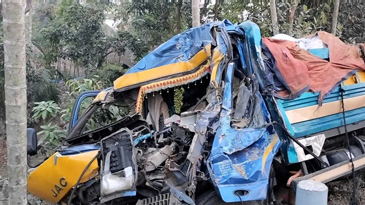 Road accident causes 2 deaths in Bagerhat