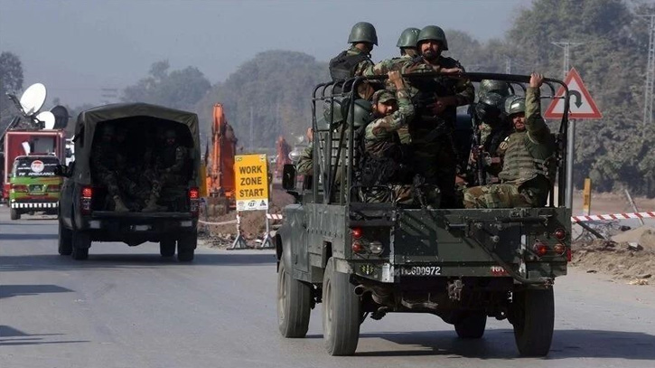 6 soldiers killed in Pakistan