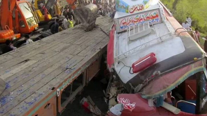 At least 20 killed after bus plunges into a ravine in Pakistan