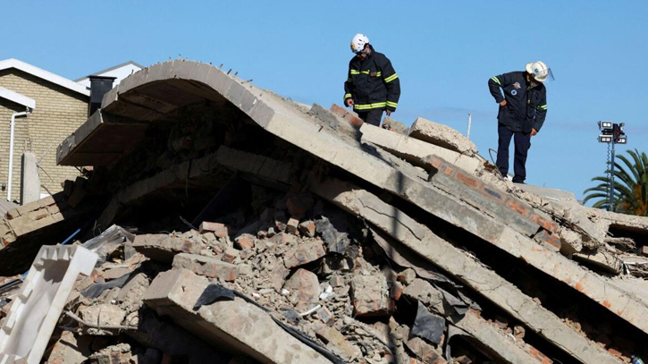 22 people still missing as S.Africa building collapse death toll rises