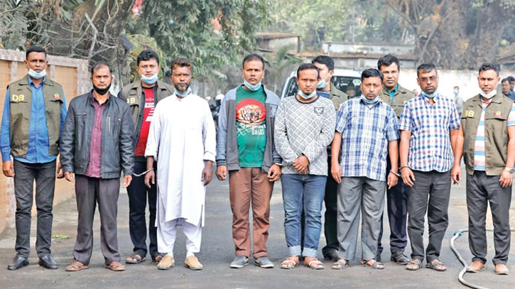 6 transport extortionists arrested in city’s Jatrabari