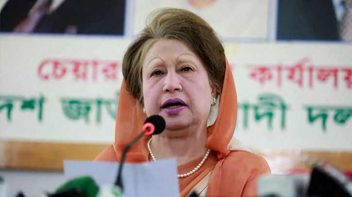 BNP leaders exchange greetings with Khaleda Zia