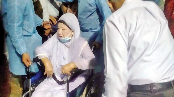 Pacemaker implanted in Khaleda Zia’s chest