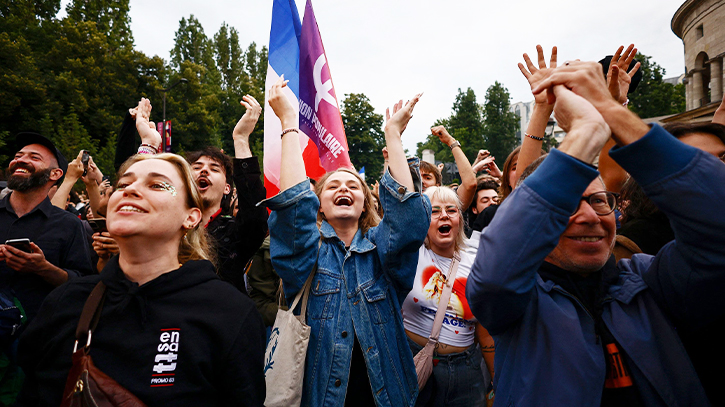 France’s elections ends with no clear majority