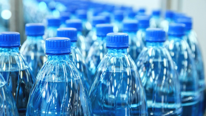 Health concerns mount over water in plastic bottles