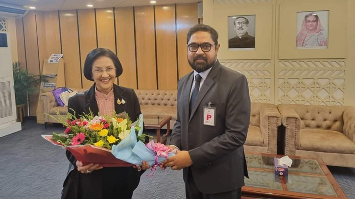 Thai PM’s adviser Dr Nalinee in Dhaka