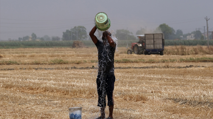 At least 24 dead in eastern India as temperatures soar