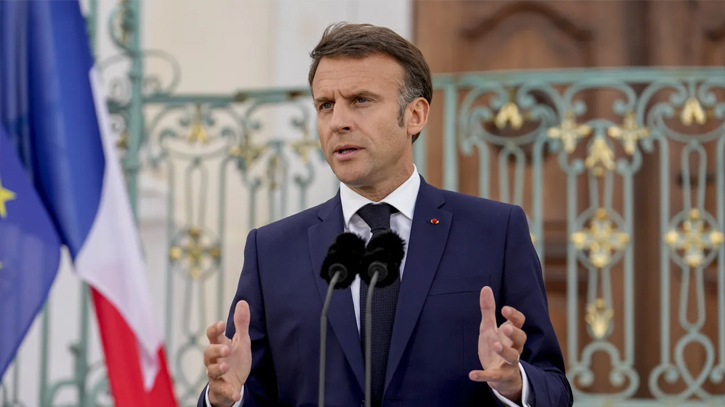 Macron urges politicians to defeat far right in elections