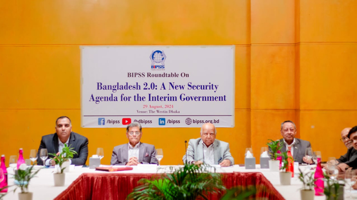 Bangladesh needs “comprehensive, forward-thinking” security agenda: Roundtable