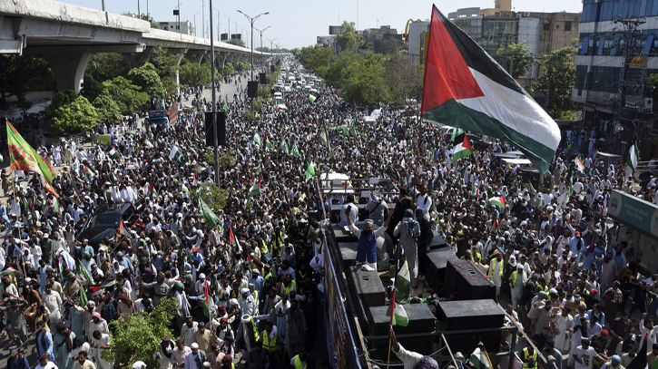  Islamists rally in Islamabad denouncing Israeli strikes in Gaza