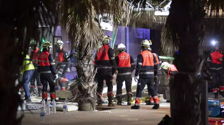 Four dead, 21 injured in Spain restaurant roof collapse