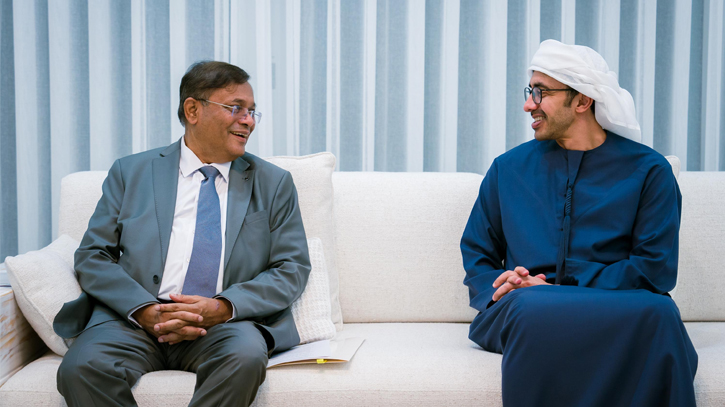 UAE Foreign Minister meets Dr. Hasan, emphasizes on partnership with Bangladesh