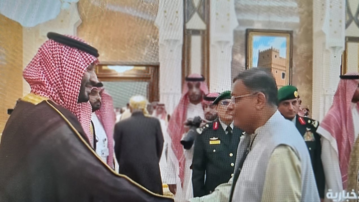 Saudi Crown Prince exchanges greetings with FM