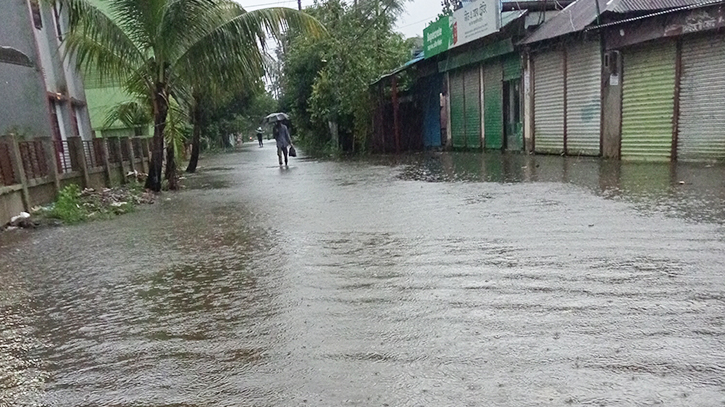 Water level rises due to ongoing rain in Noakhali