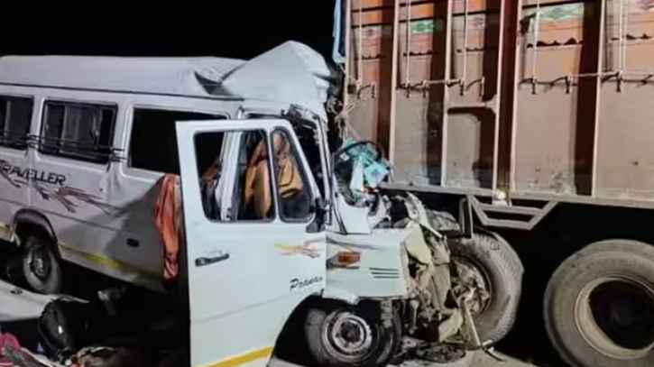 14 killed as pick-up vehicle overturns in Madhya Pradesh