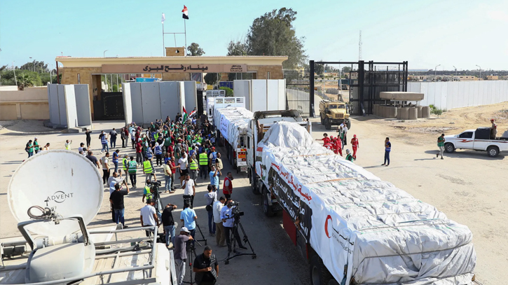 Egypt to send aid trucks through Israeli crossing to Gaza 