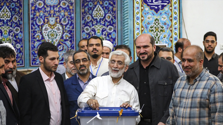 Iran to hold runoff election with Pezeshkian and Jalili